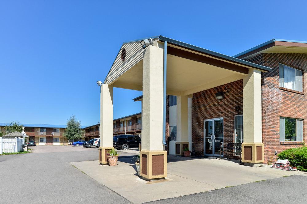 Rodeway Inn Brush Exterior photo