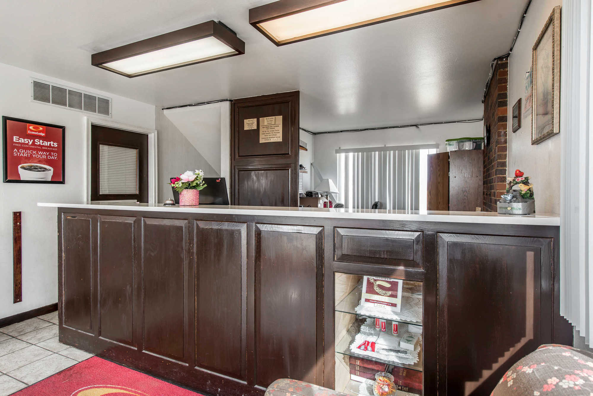 Rodeway Inn Brush Interior photo